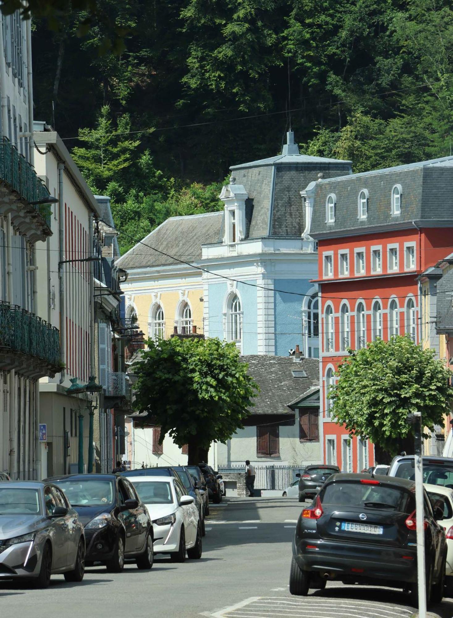 Caoubere Lägenhet Bagnères-de-Bigorre Exteriör bild